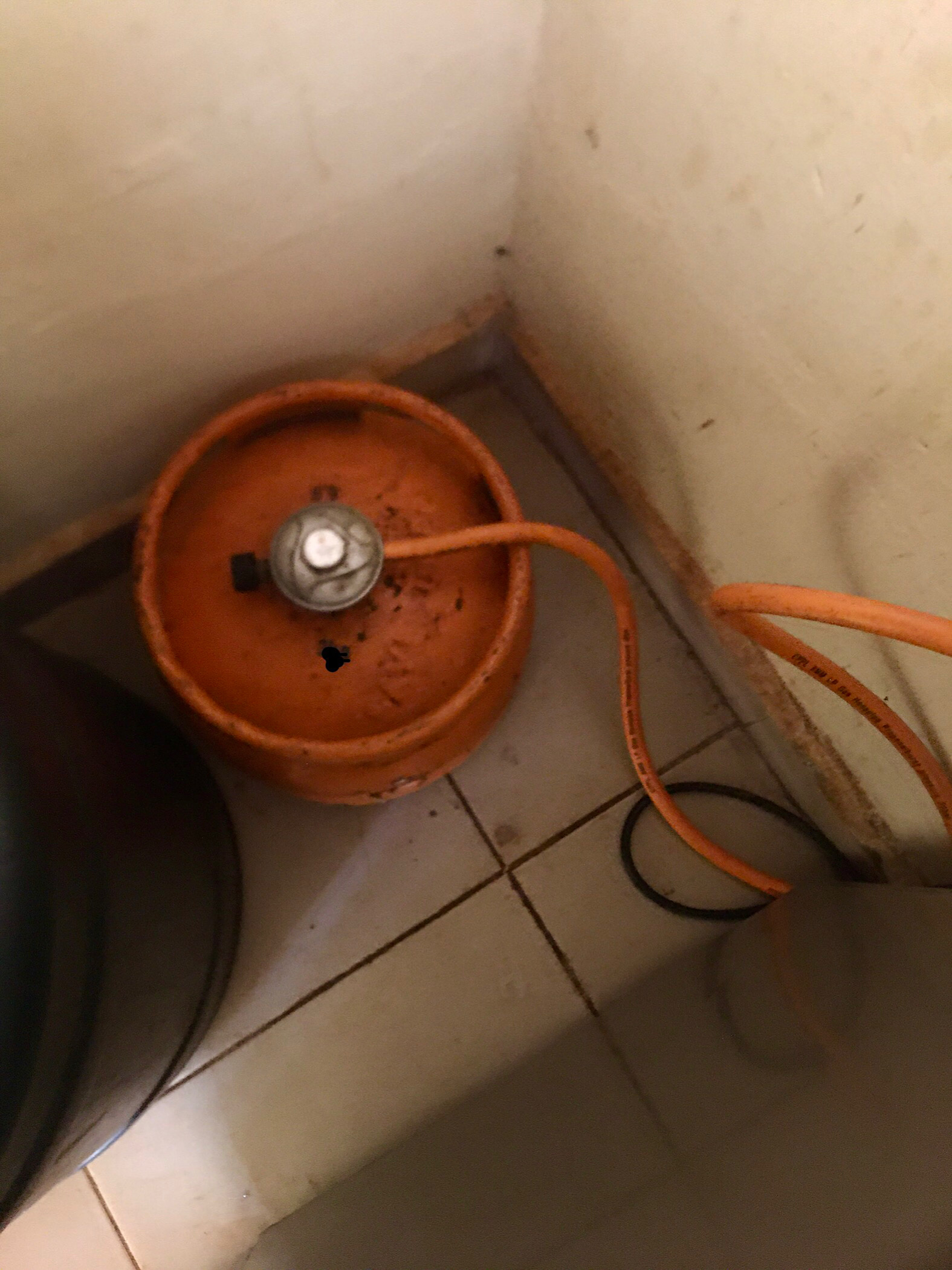 6 kg cooking gas Cylinder available